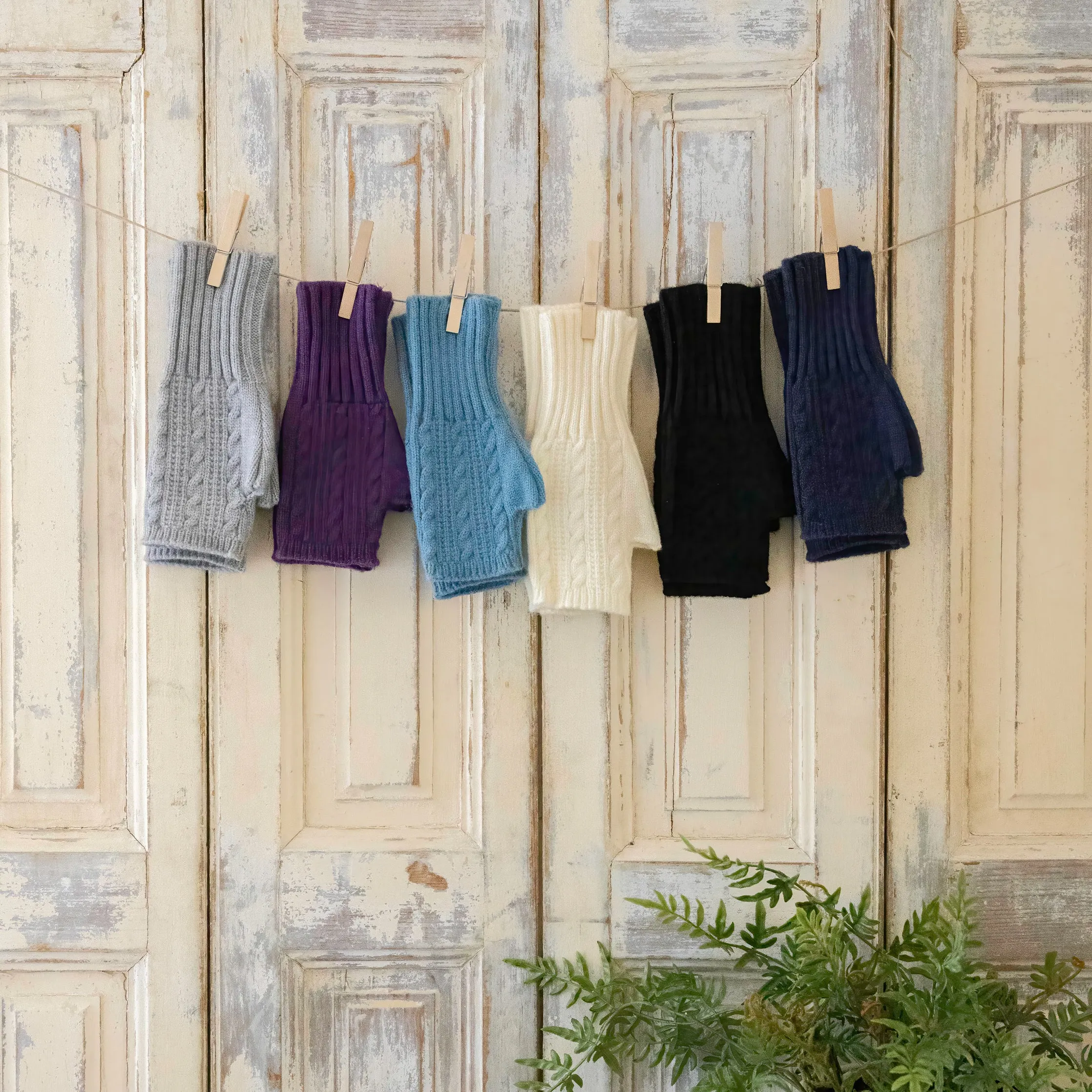 Cable Knit fingerless Gloves - 5 Colours