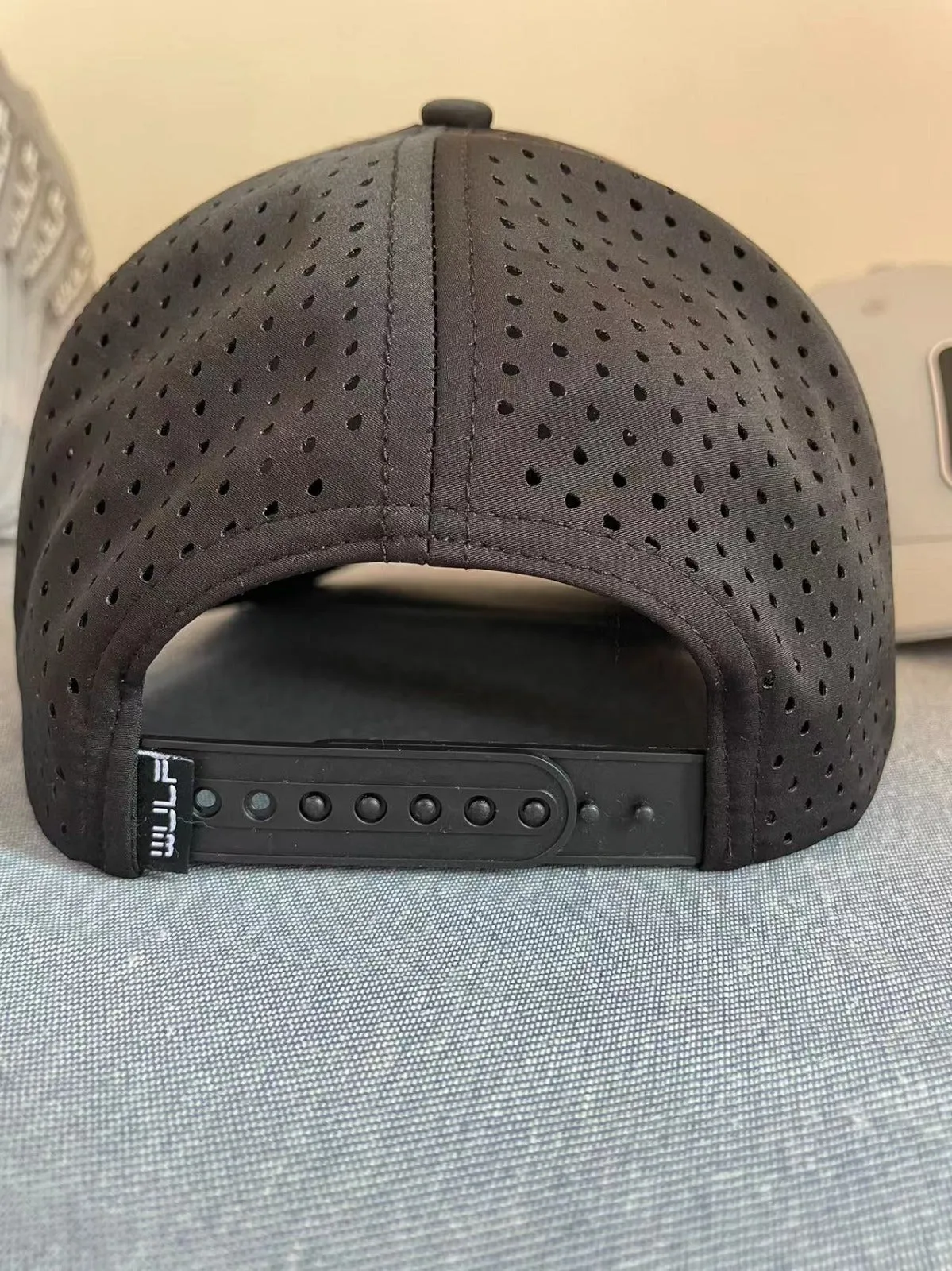WULF Black Hat with WULF Square Icon